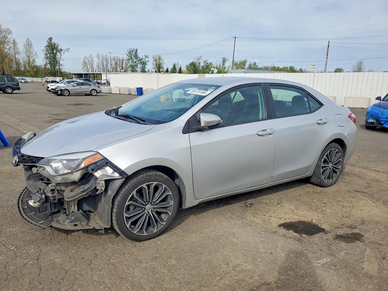 Salvage Toyota Corolla Image