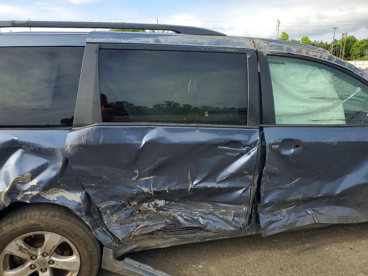 Toyota Sienna Le