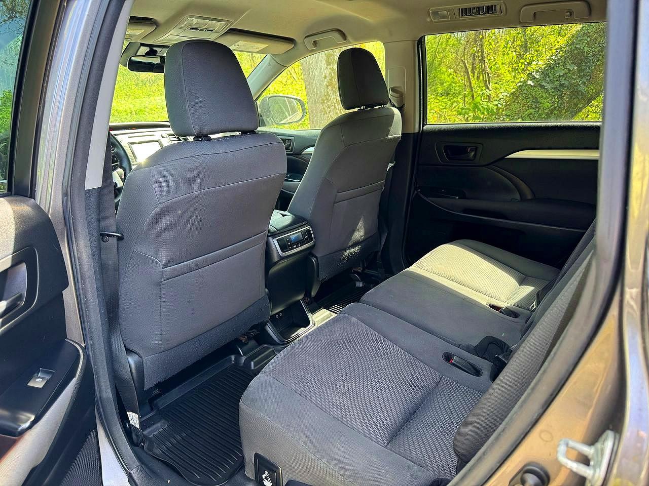 Toyota Highlander Le