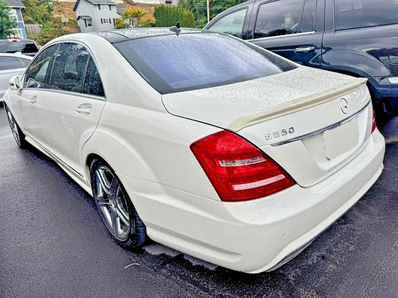 Mercedes-Benz S-Class 550