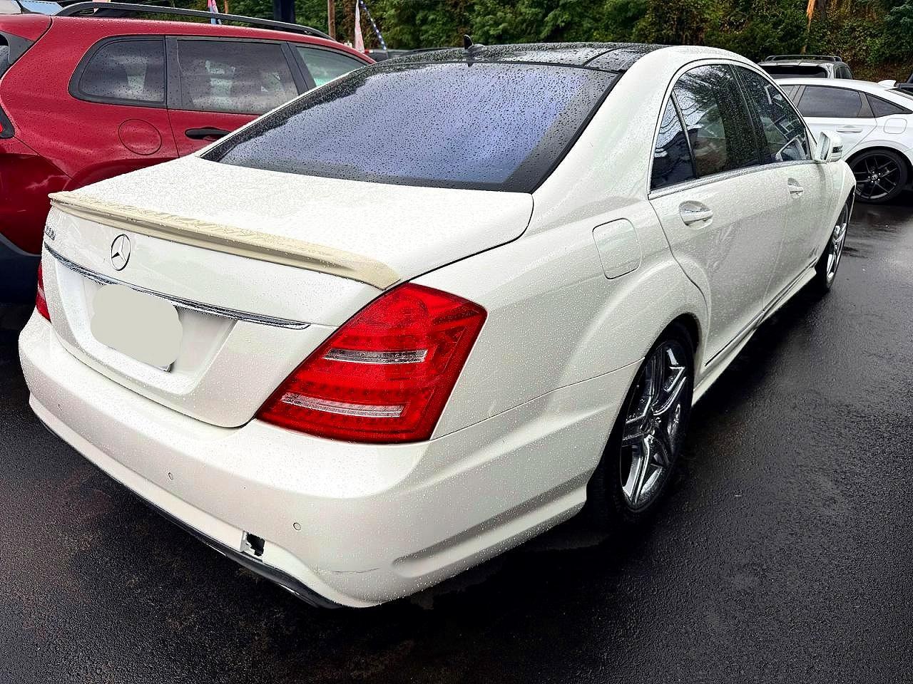 Mercedes-Benz S-Class 550