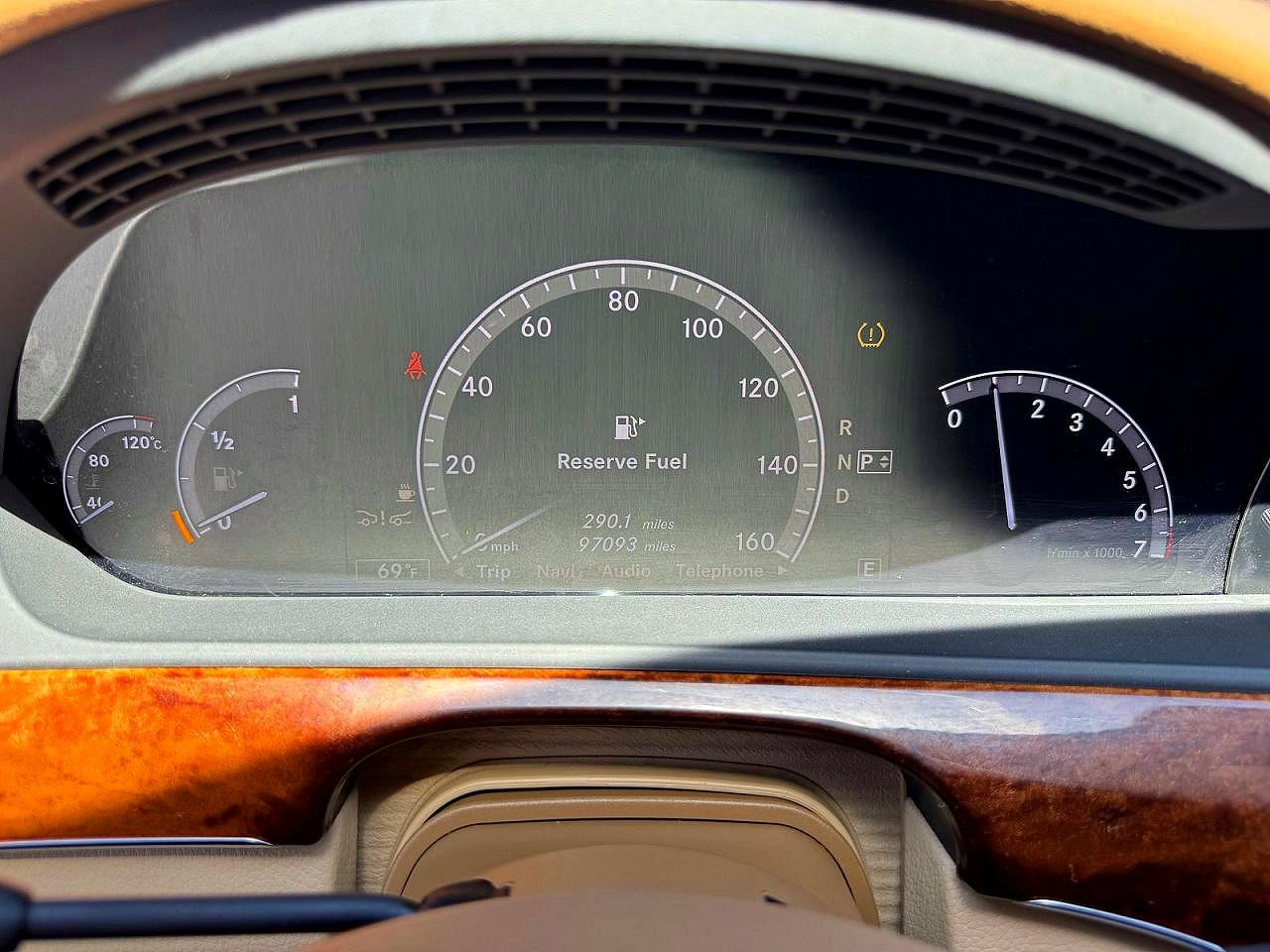 Mercedes-Benz S-Class 550