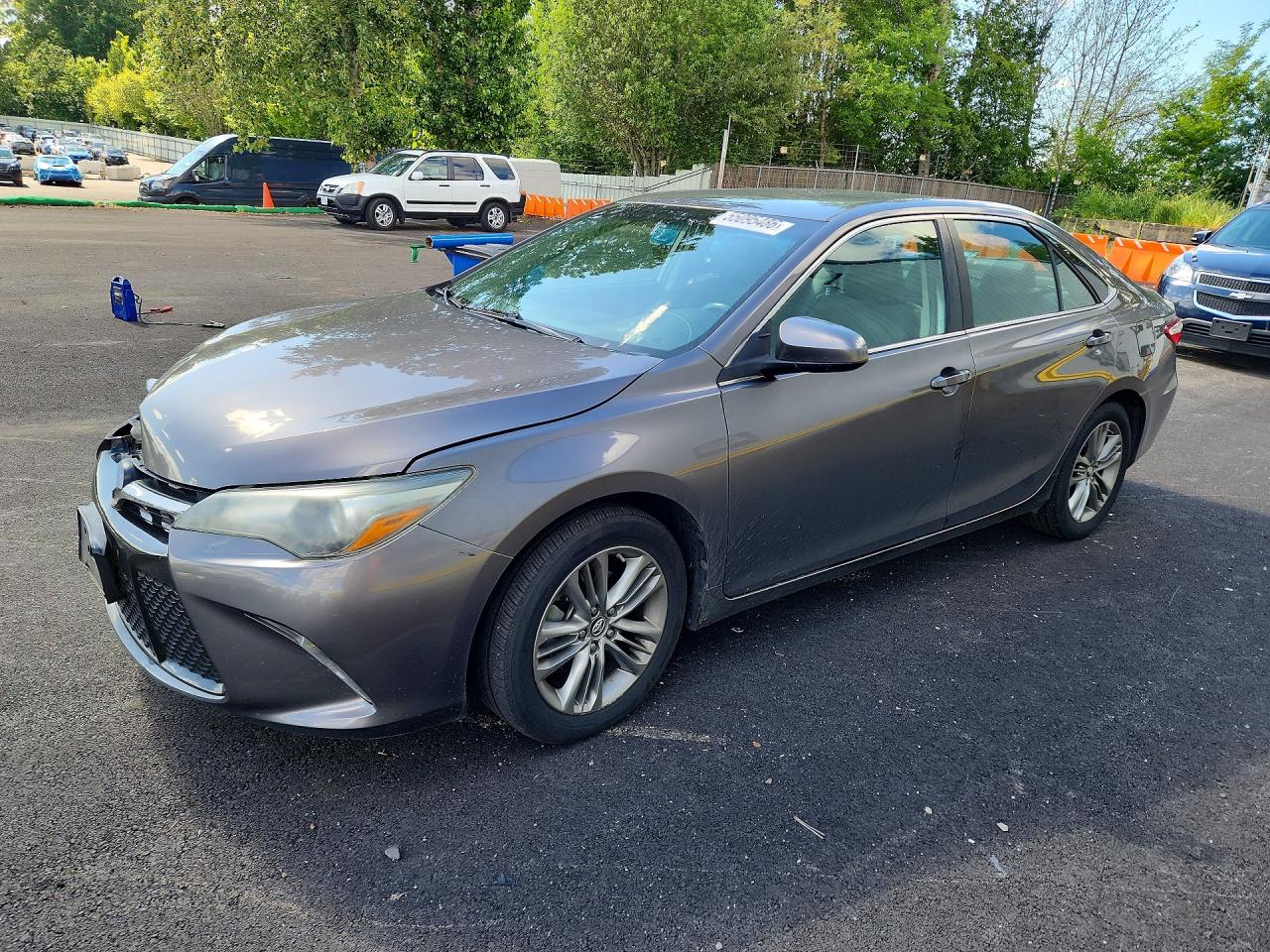 Salvage Toyota Camry Image