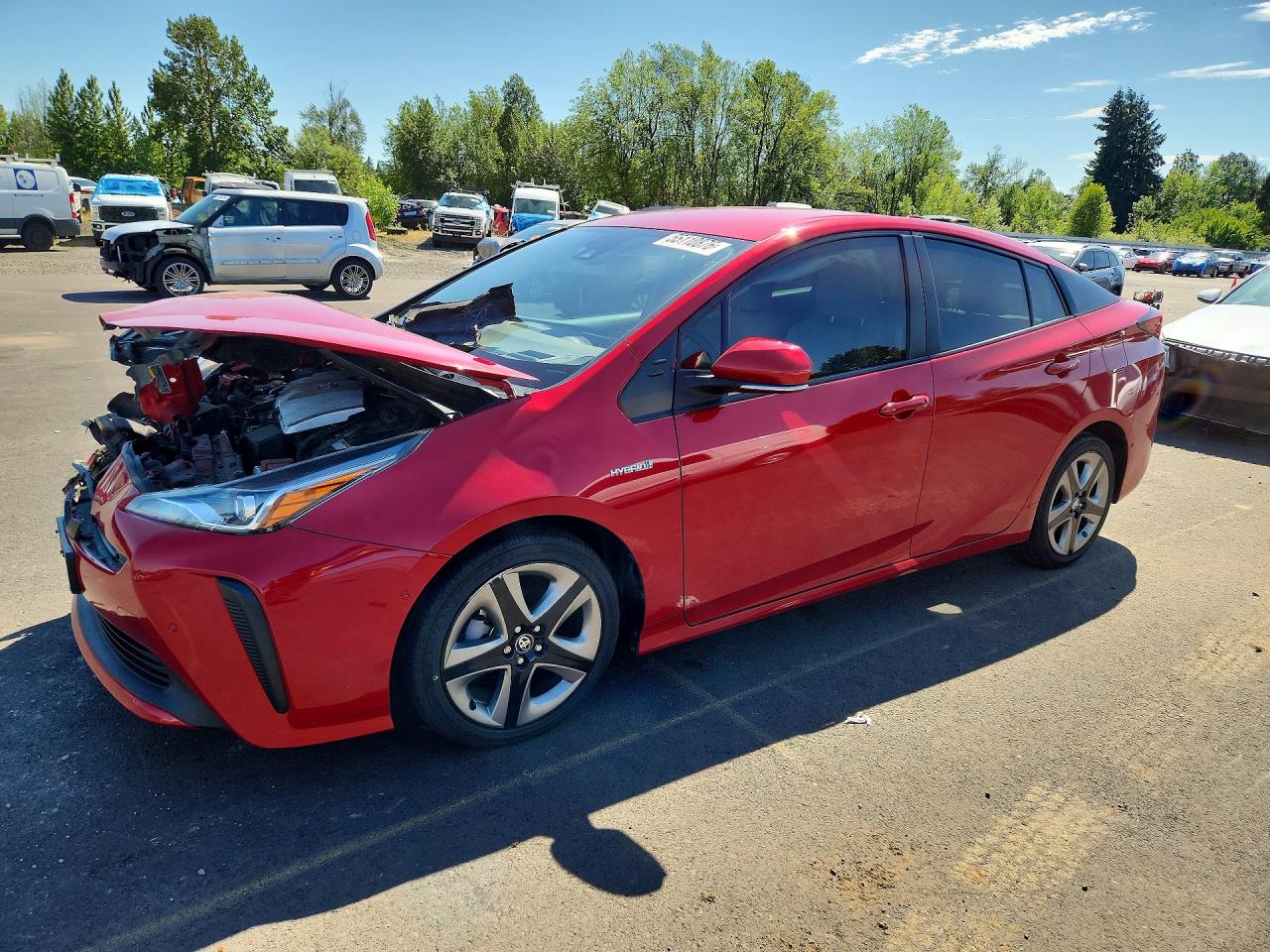 Salvage Toyota Prius Image
