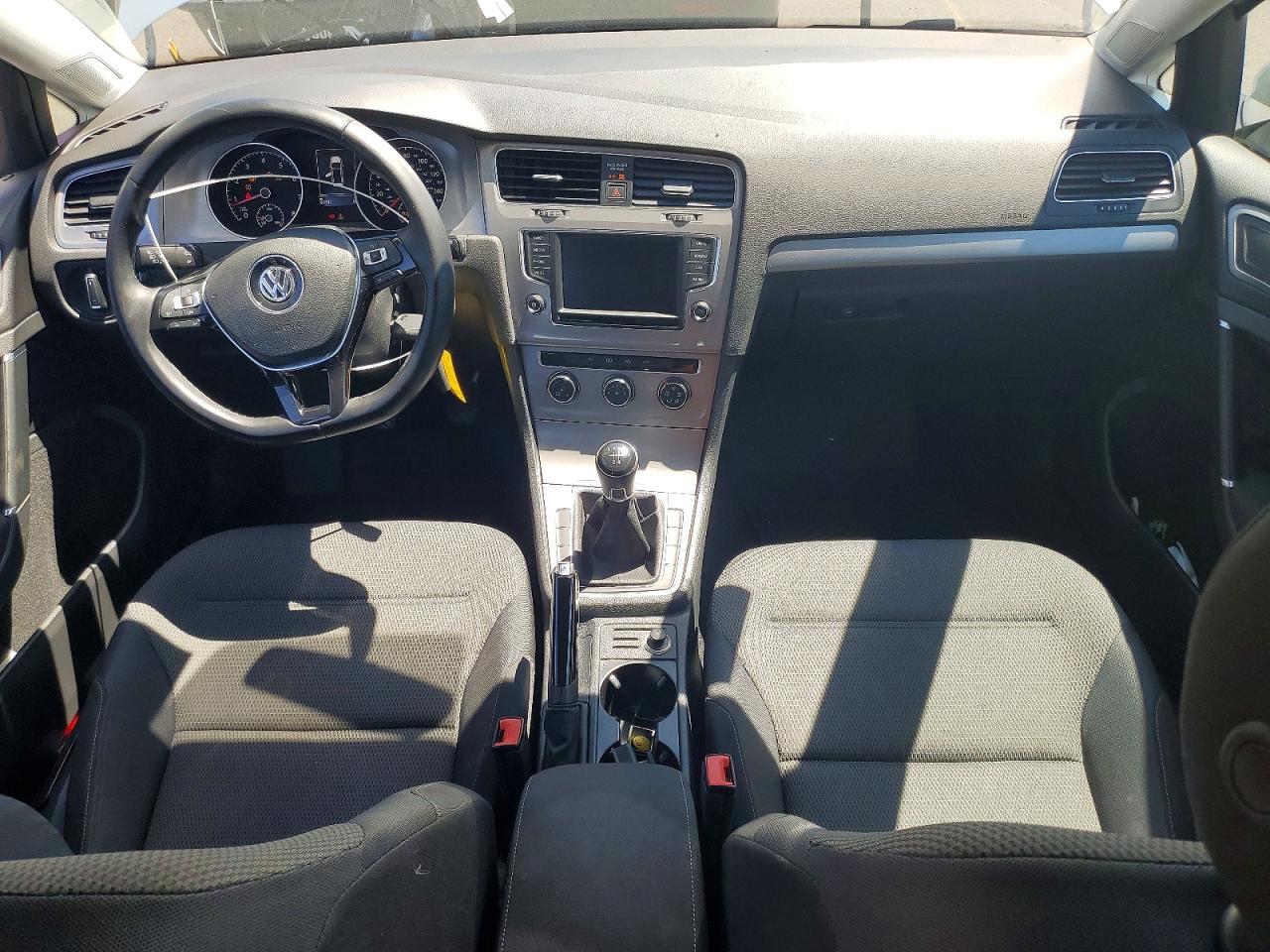 Volkswagen Golf S