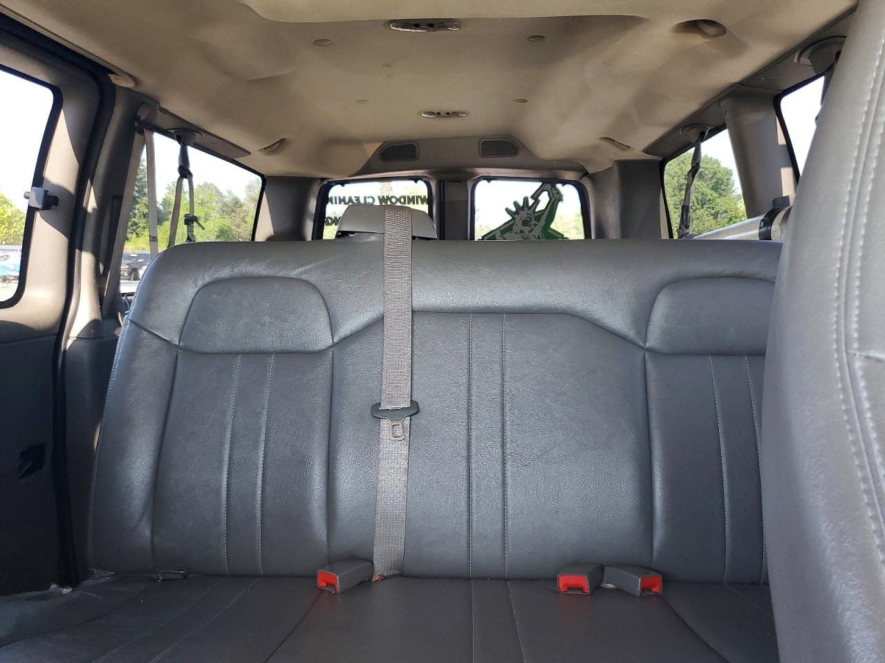 Chevrolet Express Ls
