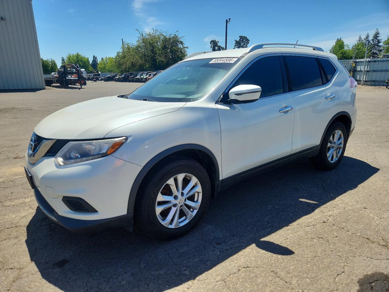 Salvage Nissan Rogue Image