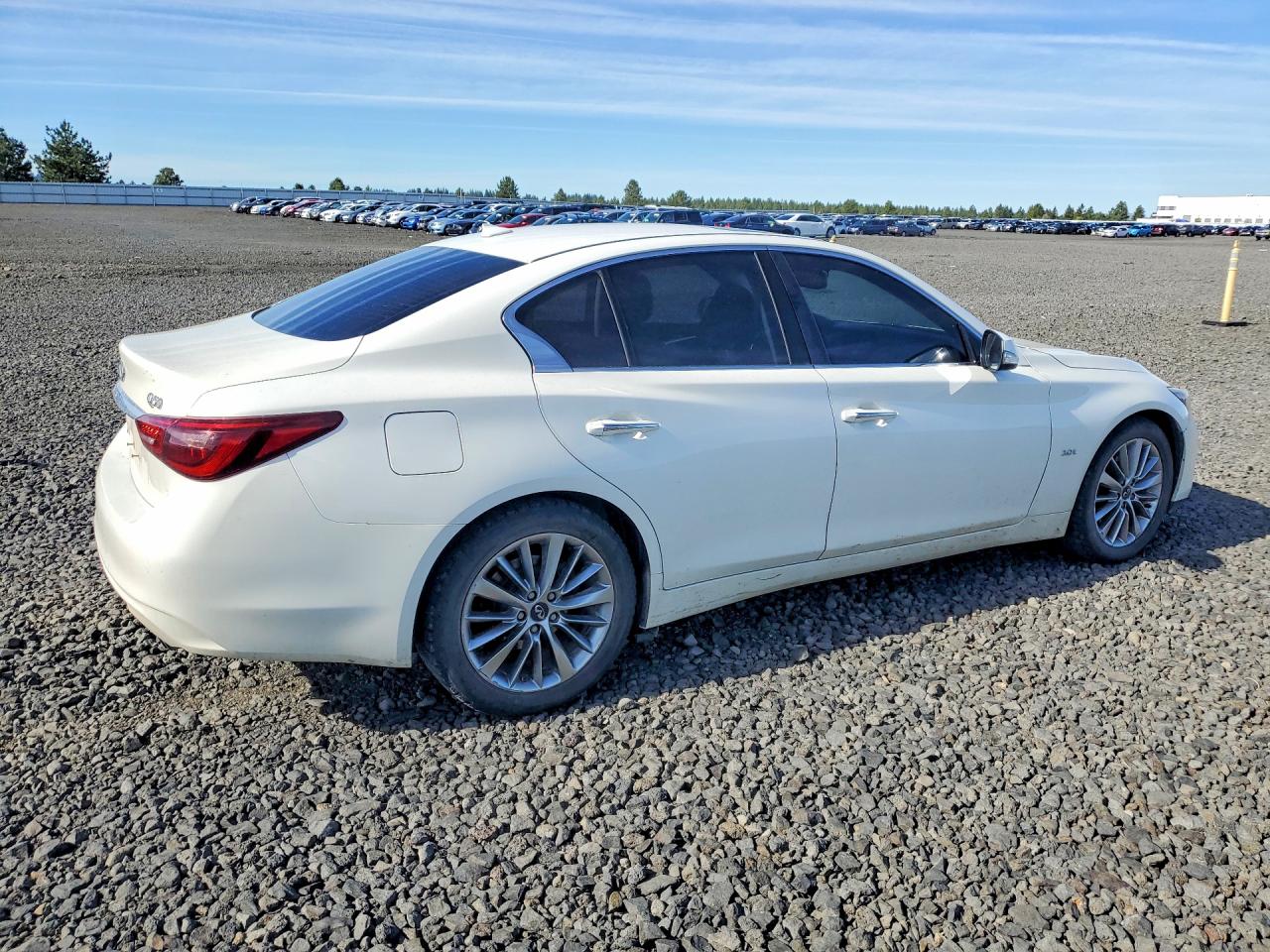 INFINITI Q50 3.0t L 3.0t Luxe