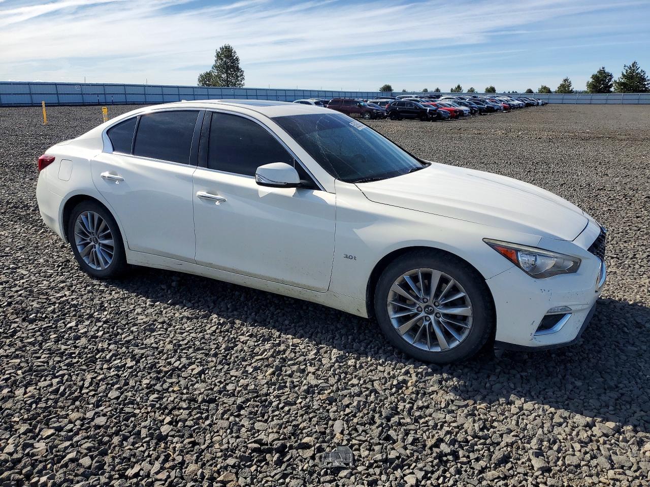 INFINITI Q50 3.0t L 3.0t Luxe