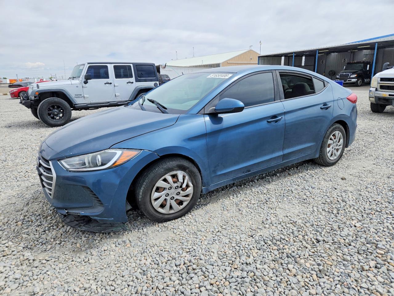 Salvage Hyundai ELANTRA Image