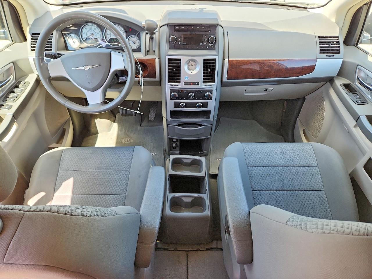 Chrysler Minivan Touring