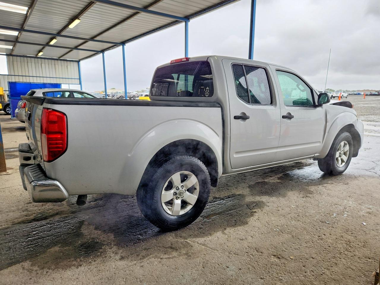 Nissan Frontier S