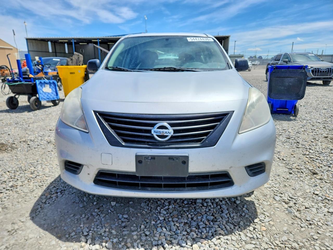 Nissan Versa