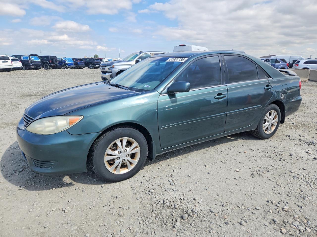Salvage Toyota Camry Image