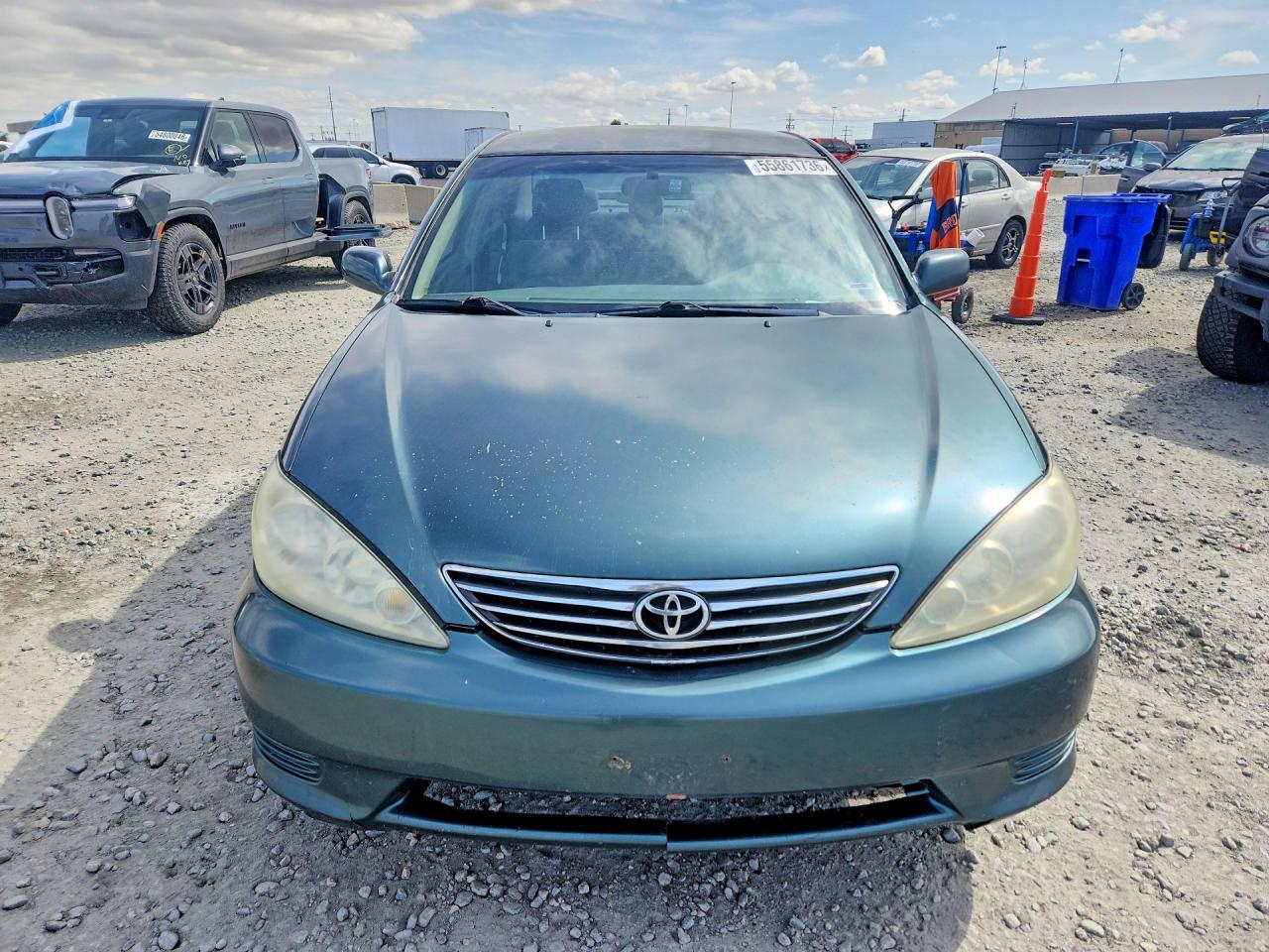 Toyota Camry Le V6