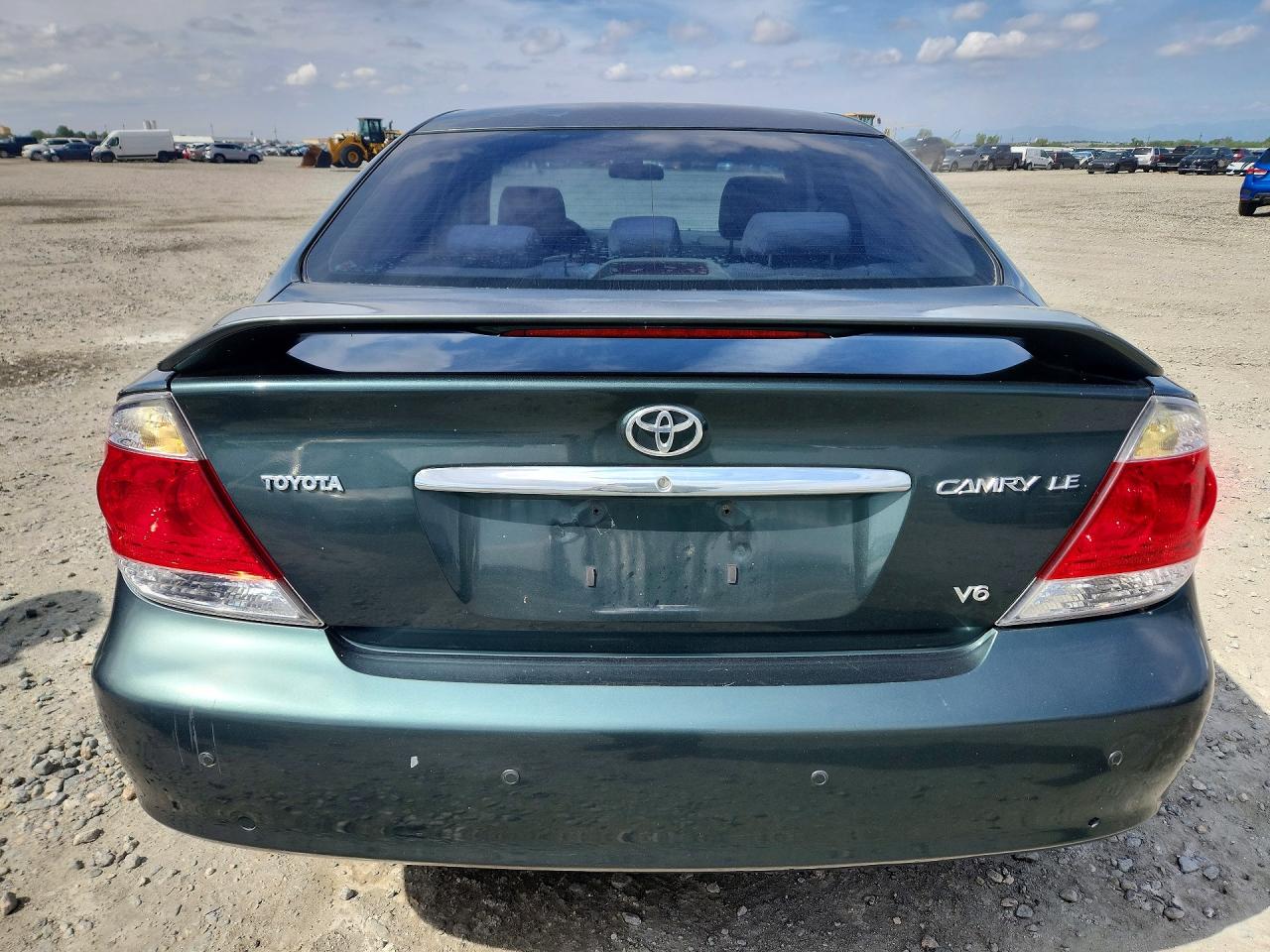Toyota Camry Le V6