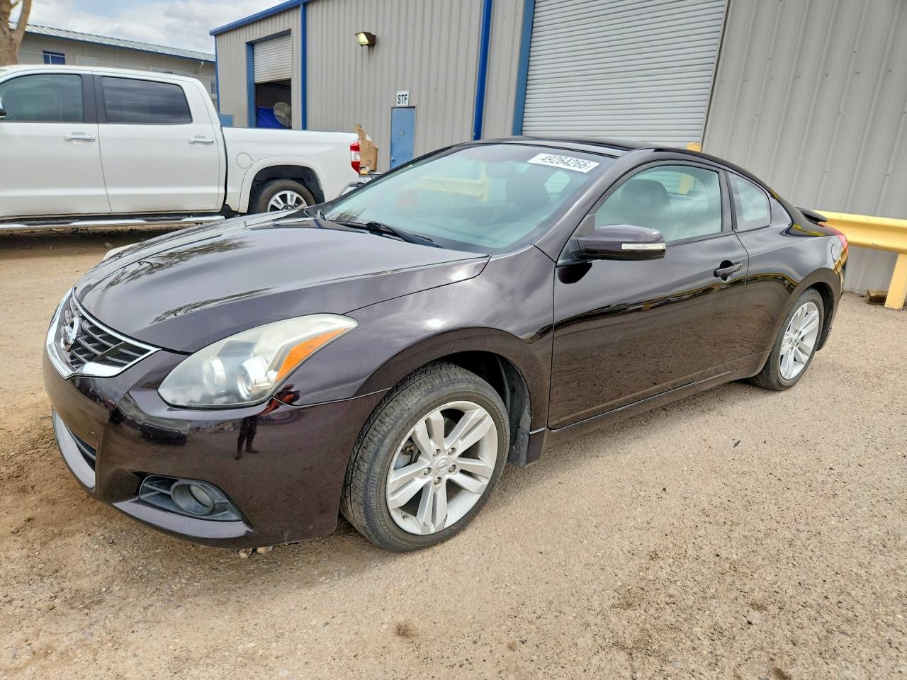 Salvage Nissan Altima Image