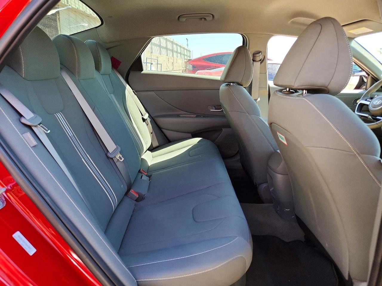 Hyundai ELANTRA Sel Sport