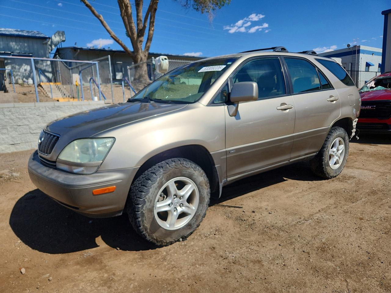 Salvage Lexus RX Image