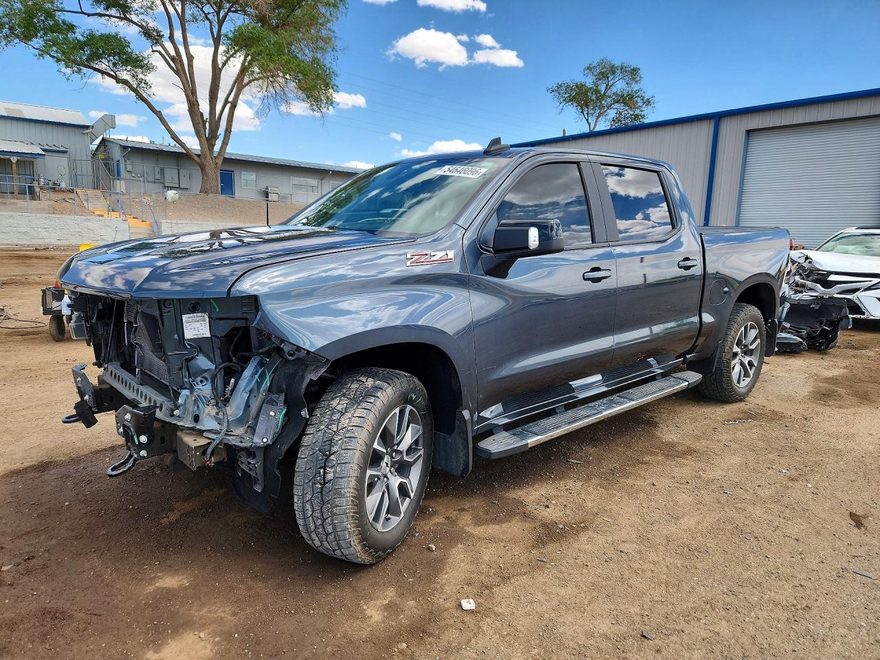 Salvage Chevrolet Silverado Image