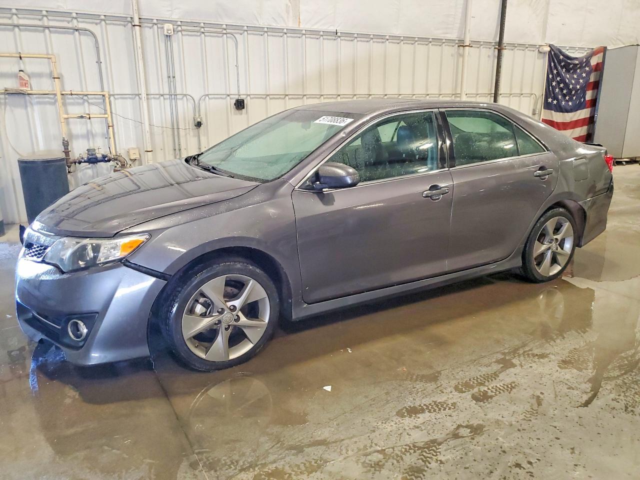 Salvage Toyota Camry Image