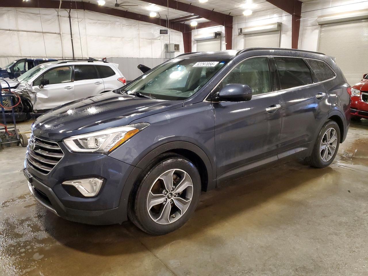 Salvage Hyundai SANTA FE Image