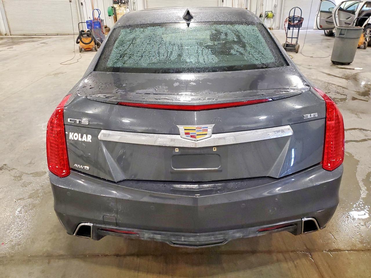 Cadillac CTS Luxury