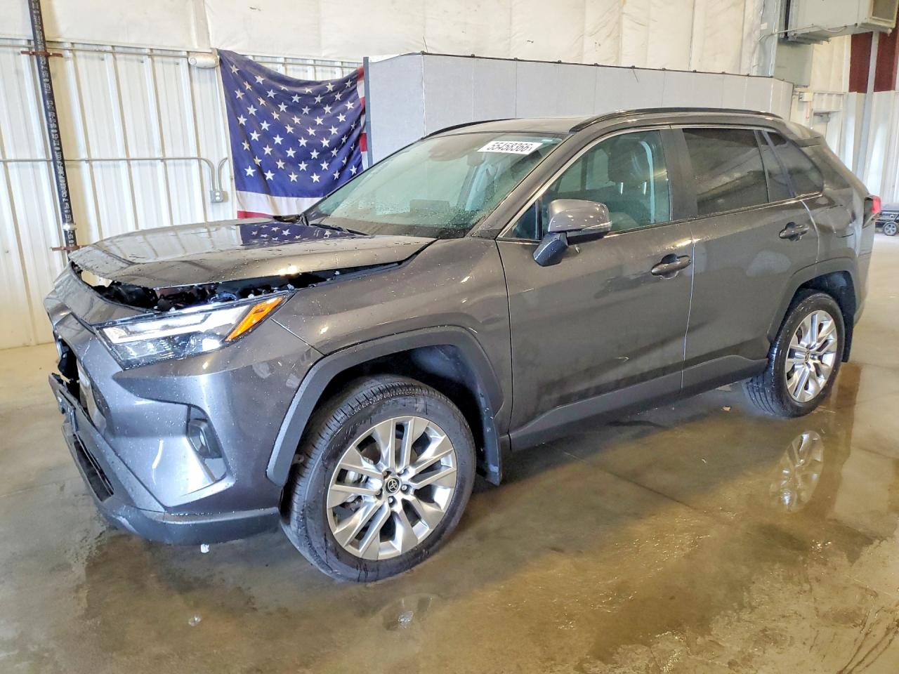 Salvage Toyota RAV4 Image