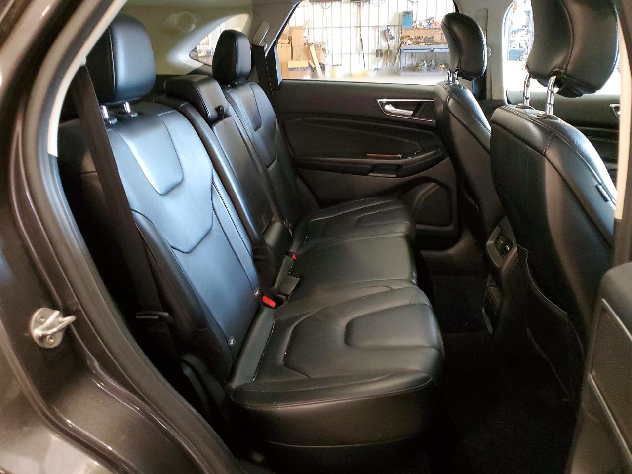 Ford Edge Titanium