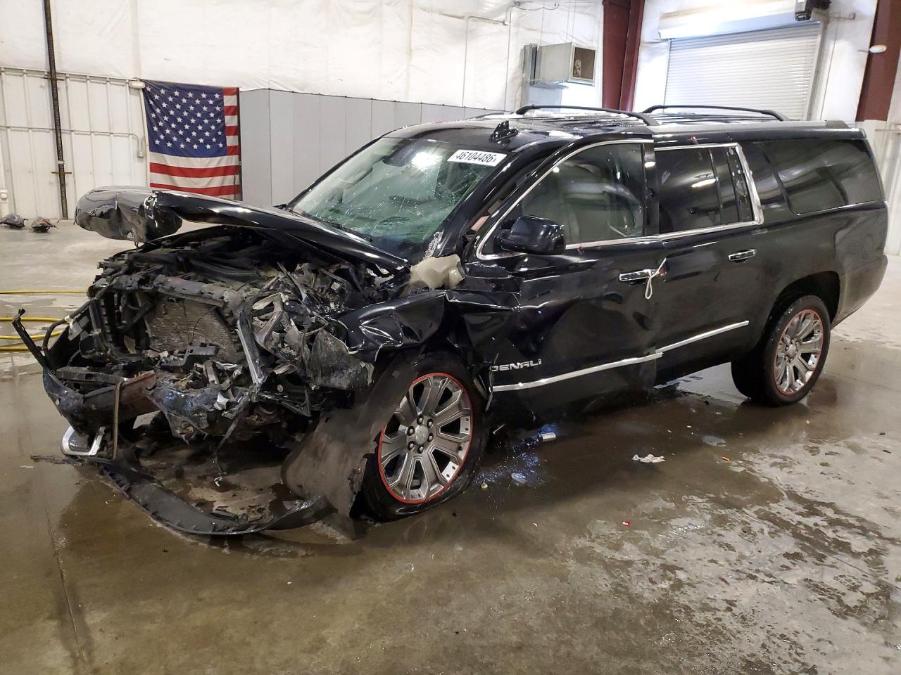 Salvage GMC Yukon Image
