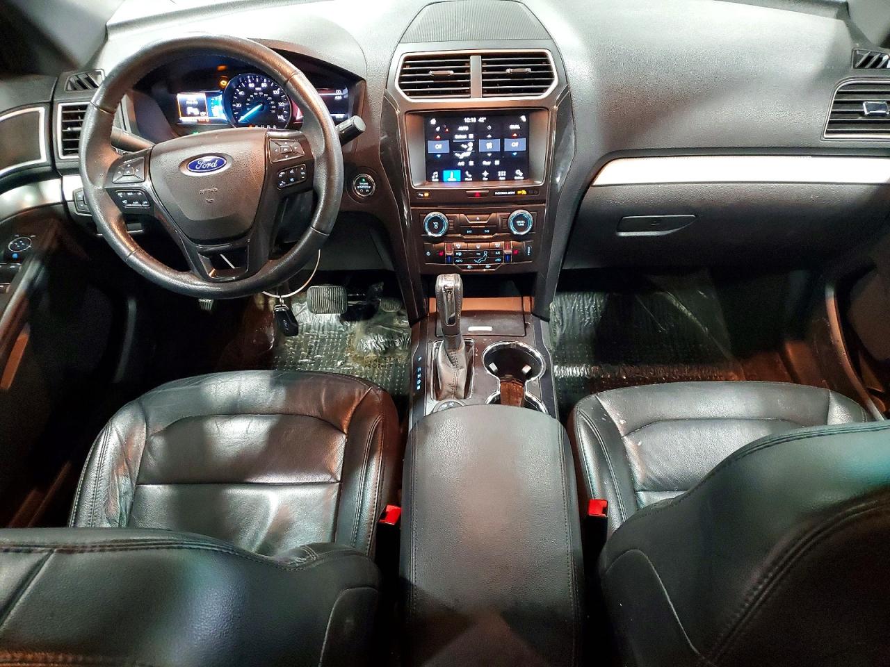 Ford Explorer Xlt