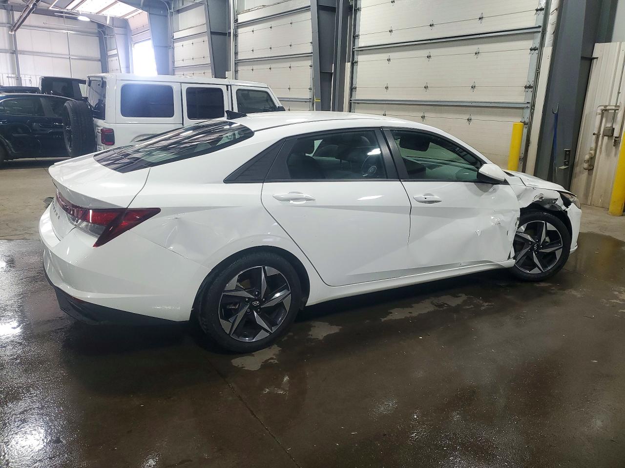 Hyundai ELANTRA Sel