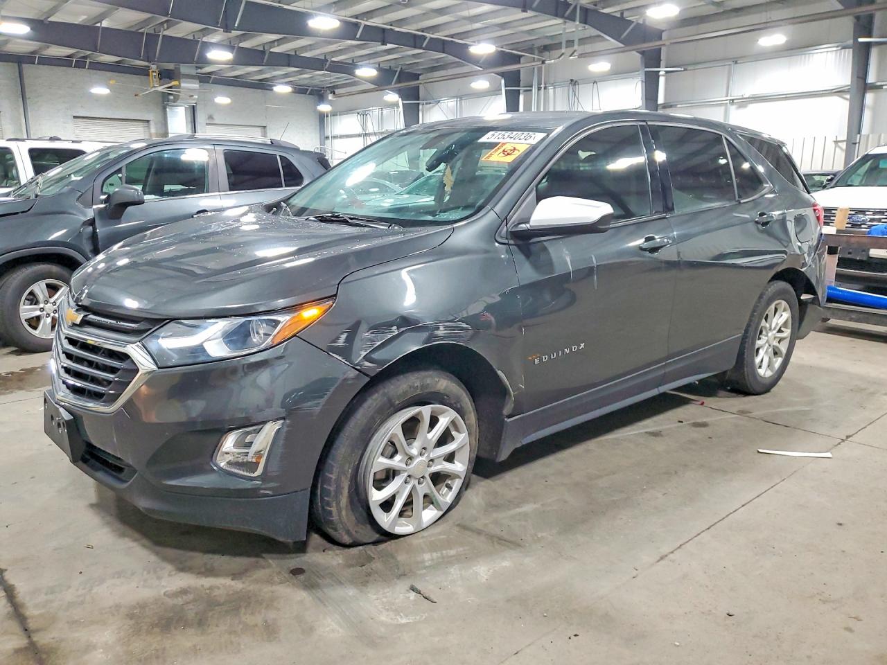 Salvage Chevrolet Equinox Image