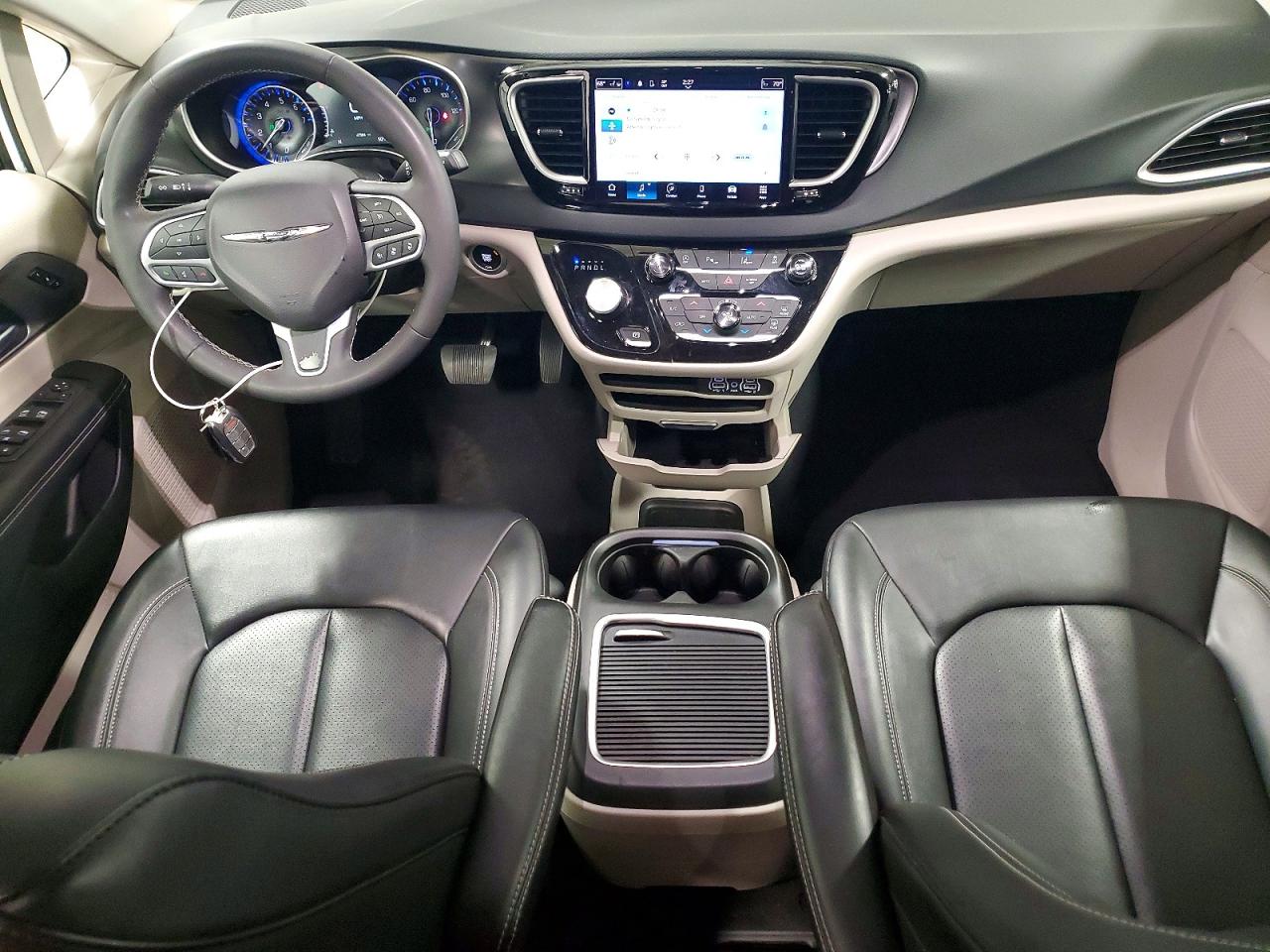 Chrysler Pacifica Touring L