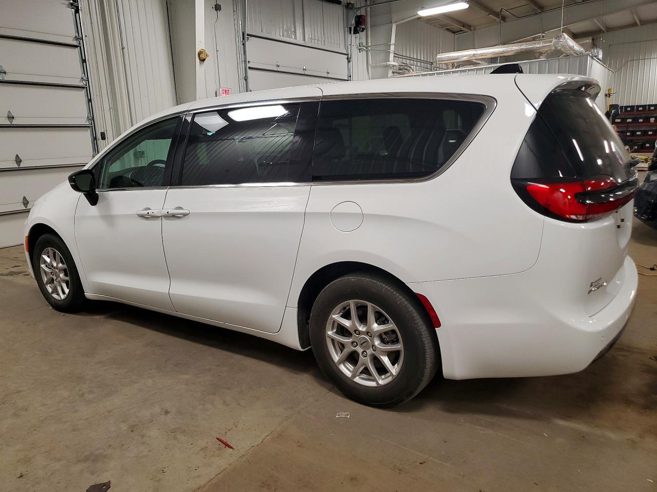 Chrysler Pacifica Touring L