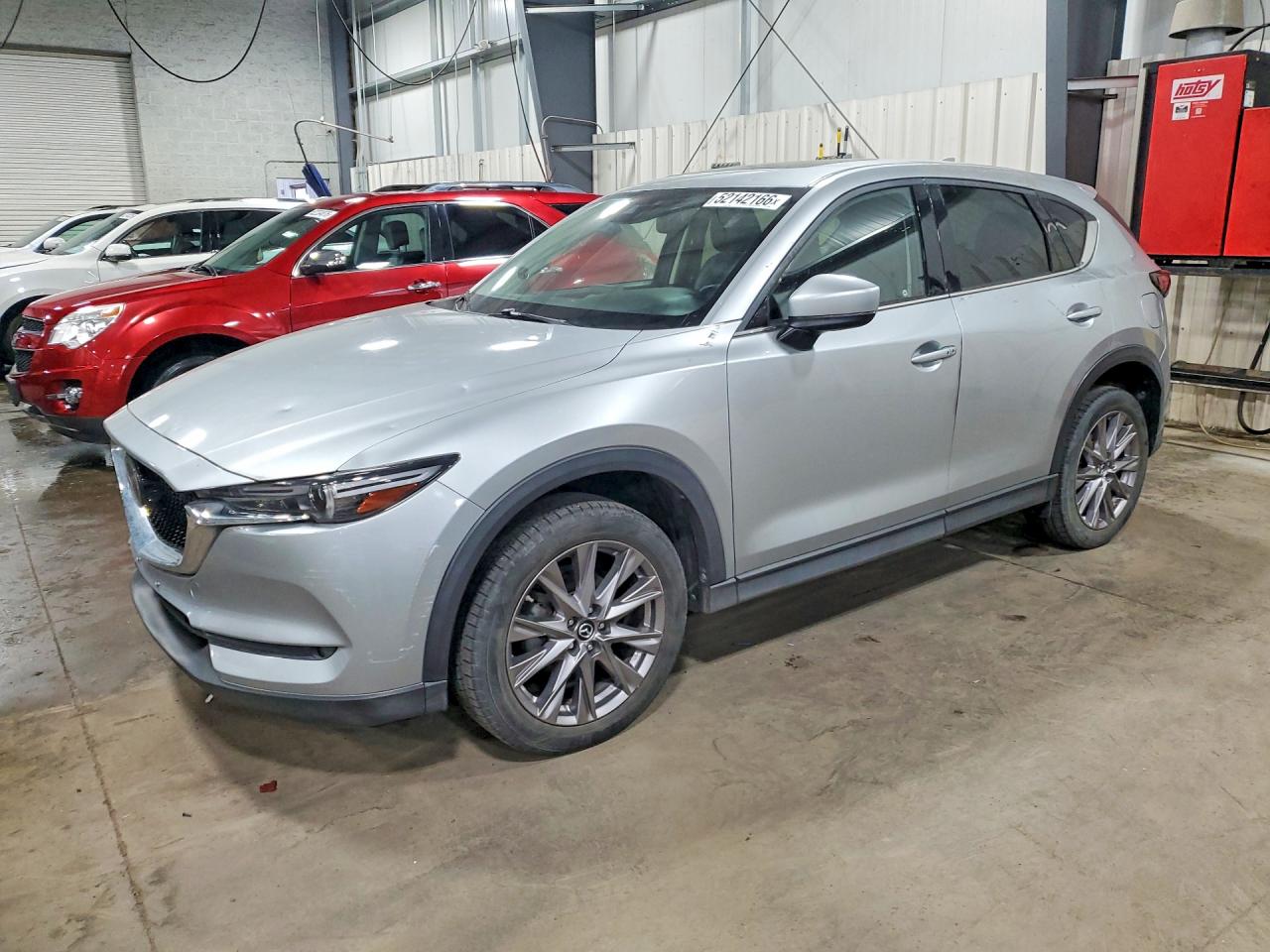 Salvage Mazda Cx Image