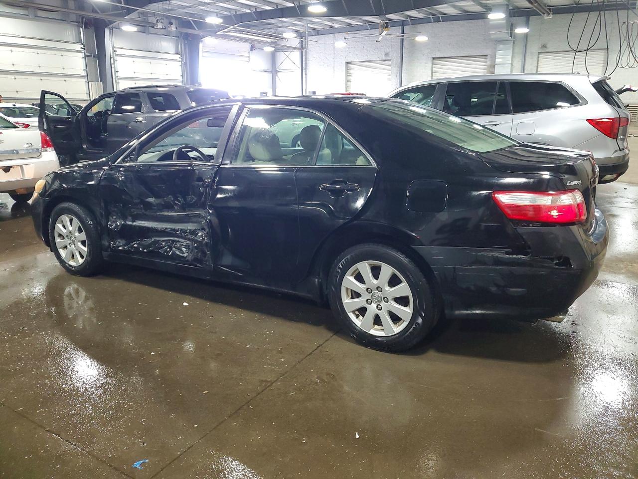 Toyota Camry Xle V6