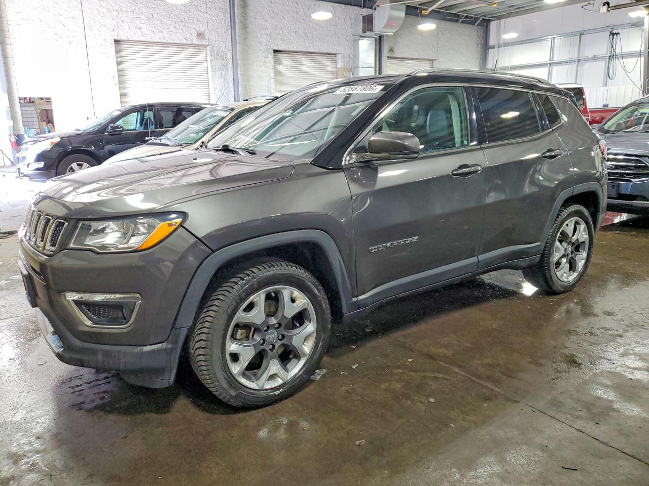 Salvage Jeep Compass Image