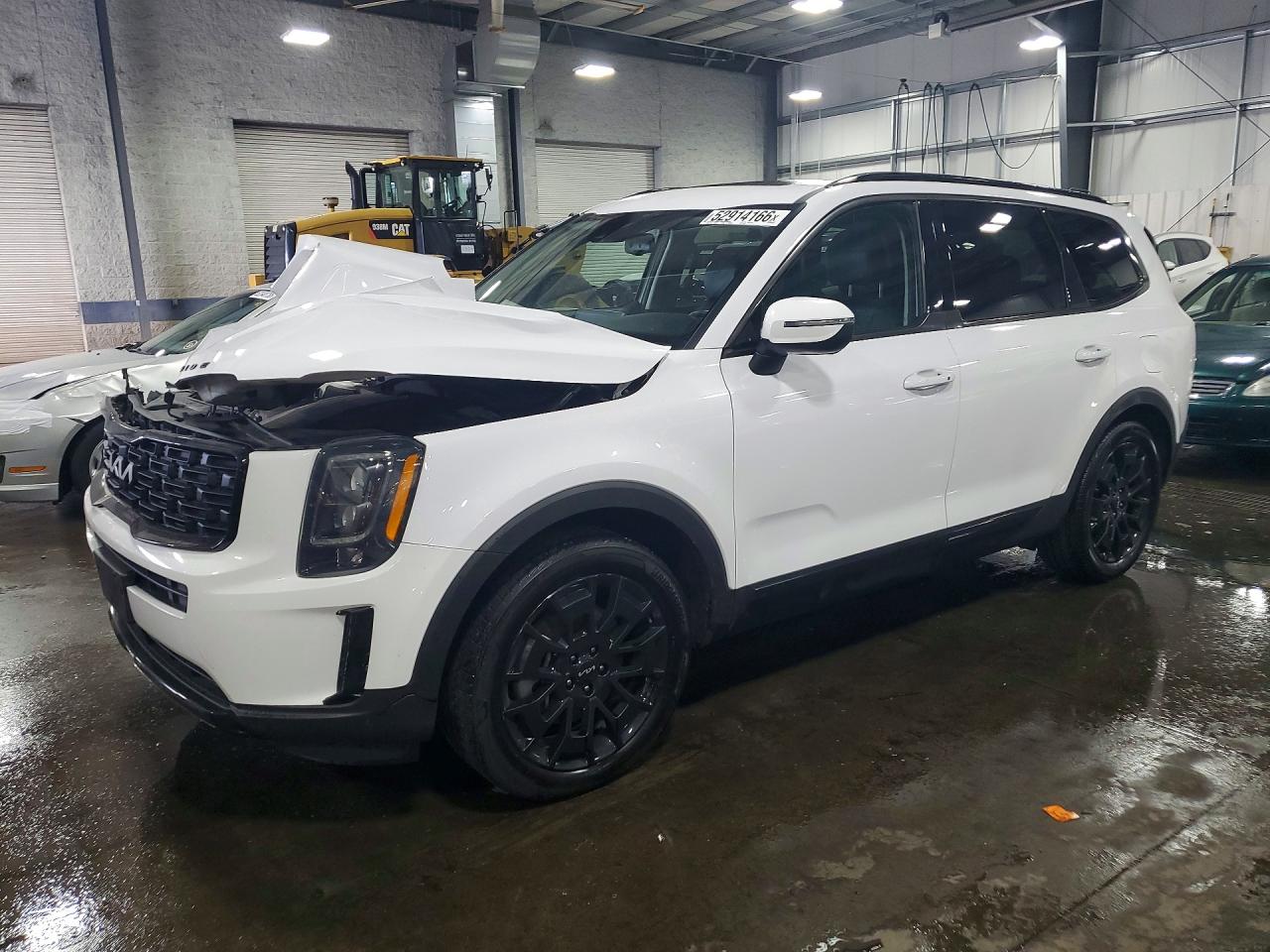 Salvage Kia Telluride Image