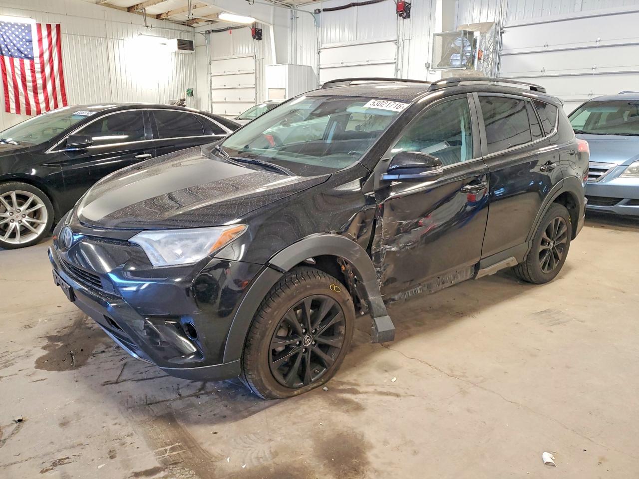 Salvage Toyota RAV4 Image