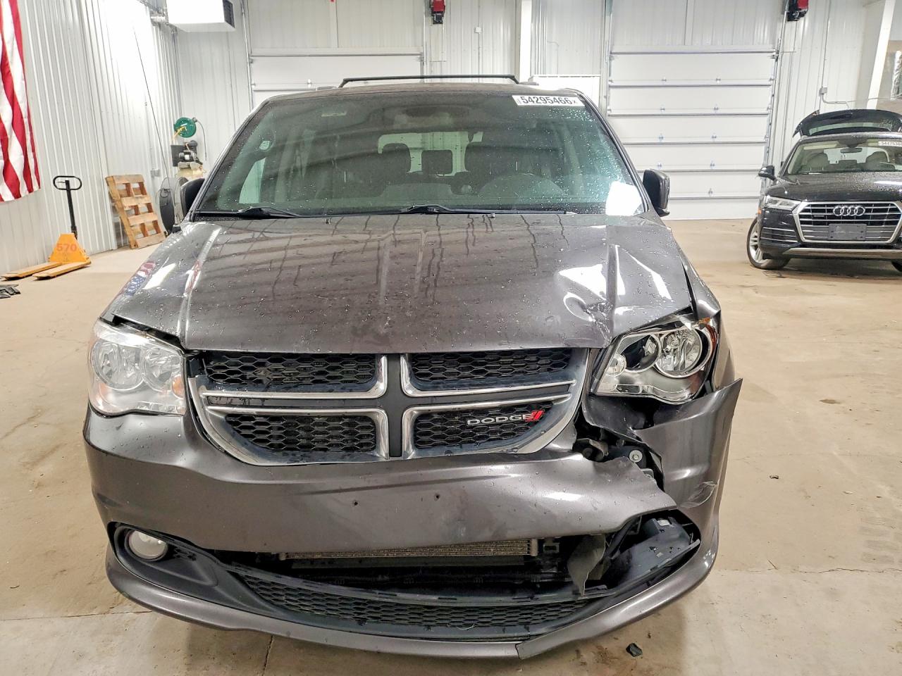 Dodge Caravan Sxt