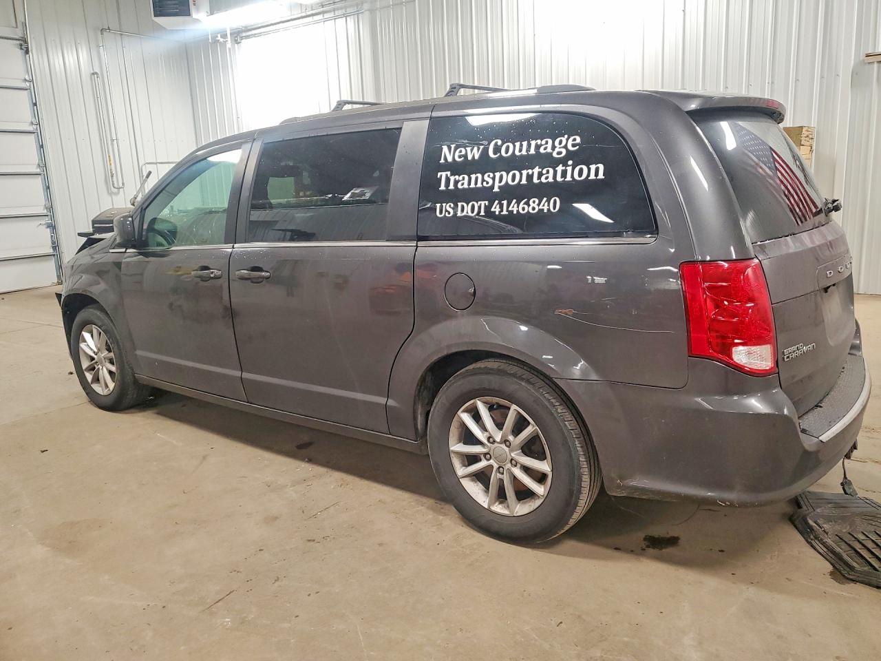 Dodge Caravan Sxt