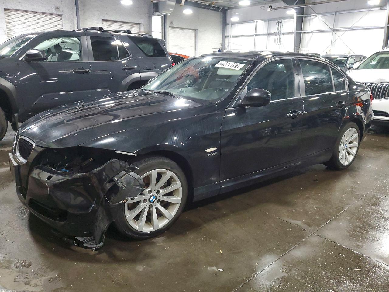 Salvage BMW 3 Series Image