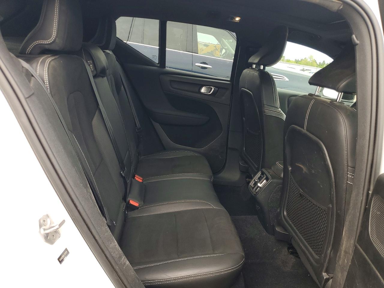 Volvo XC40 T5 R-design