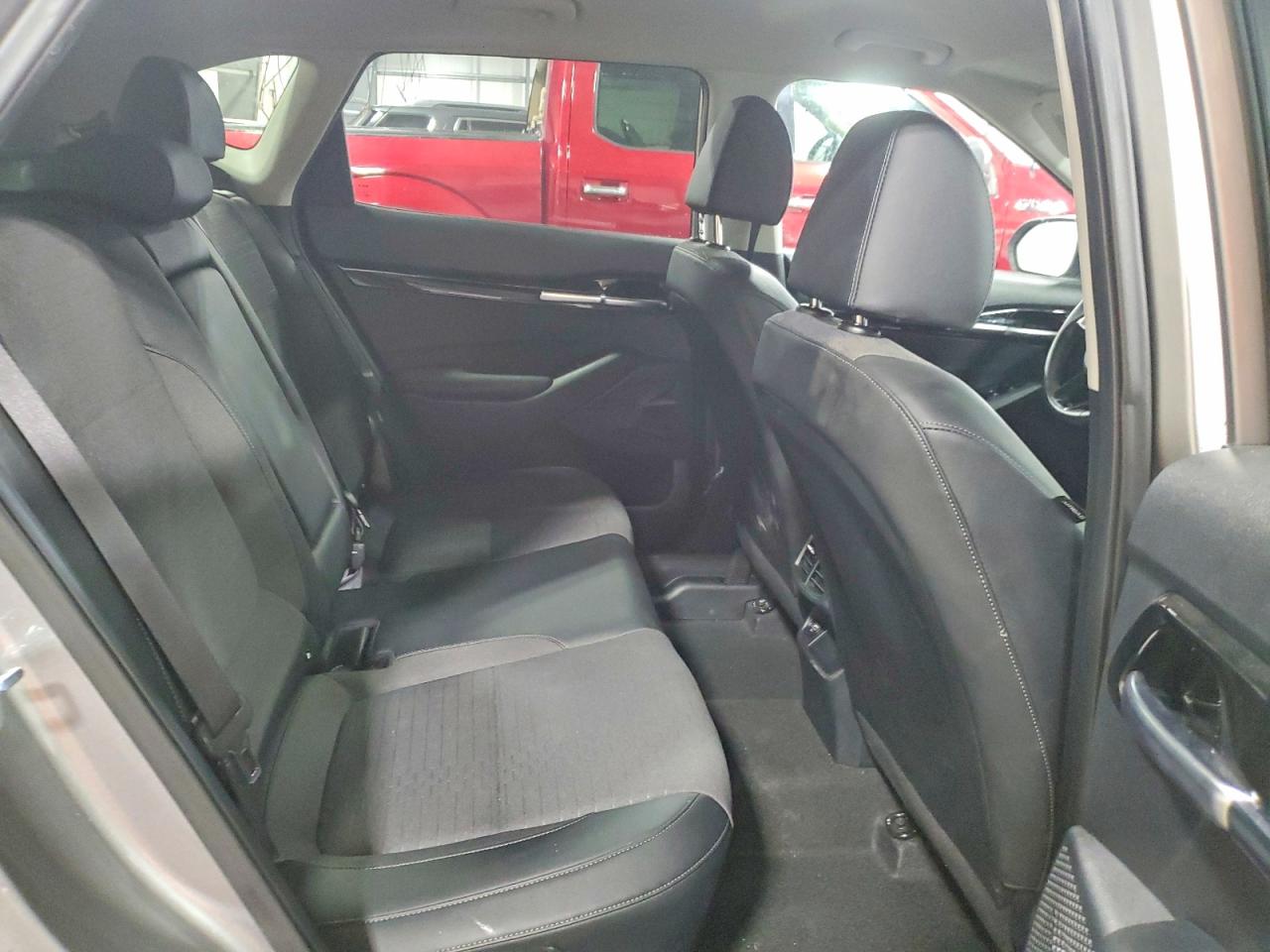 Kia Seltos S