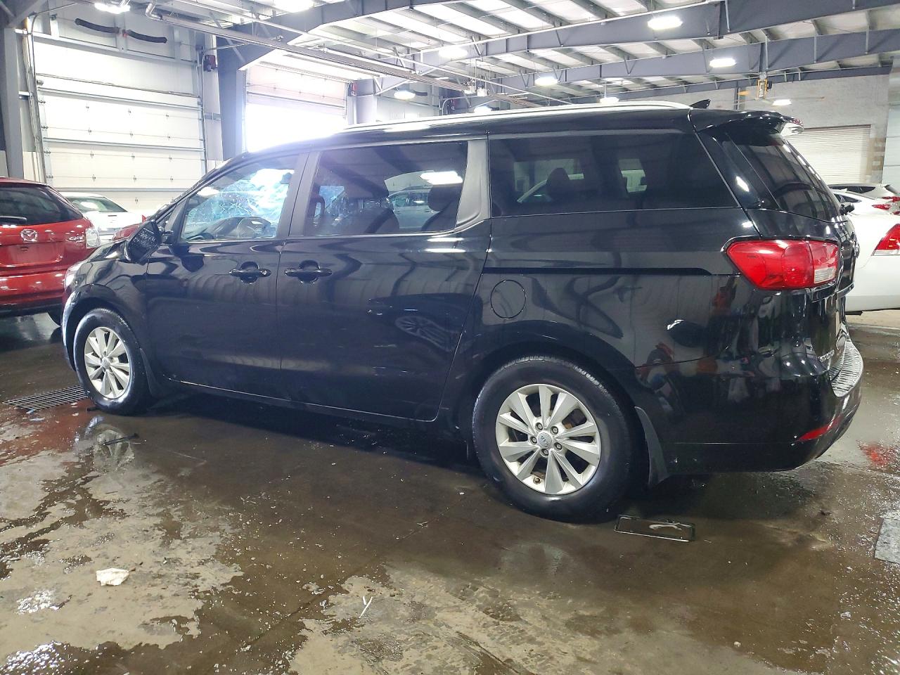 Kia Sedona Lx