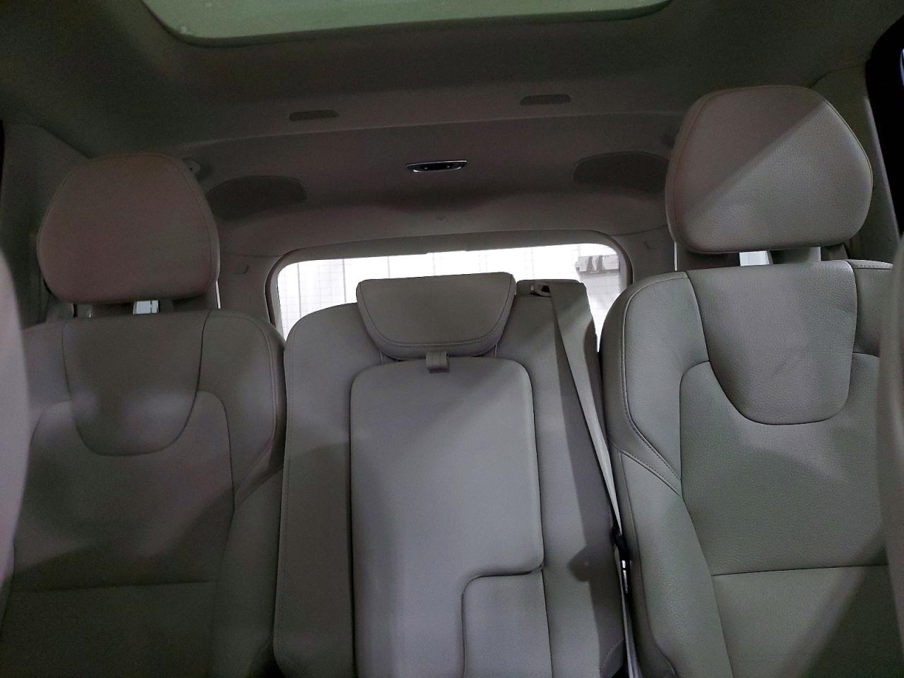 Volvo XC90 T6