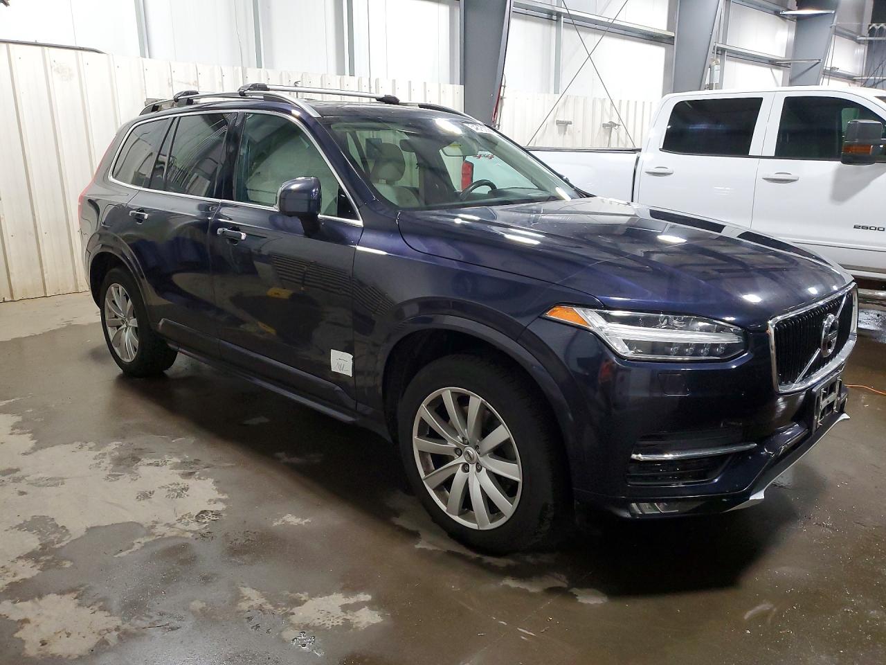 Volvo XC90 T6