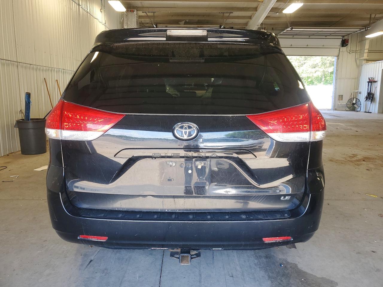 Toyota Sienna Le