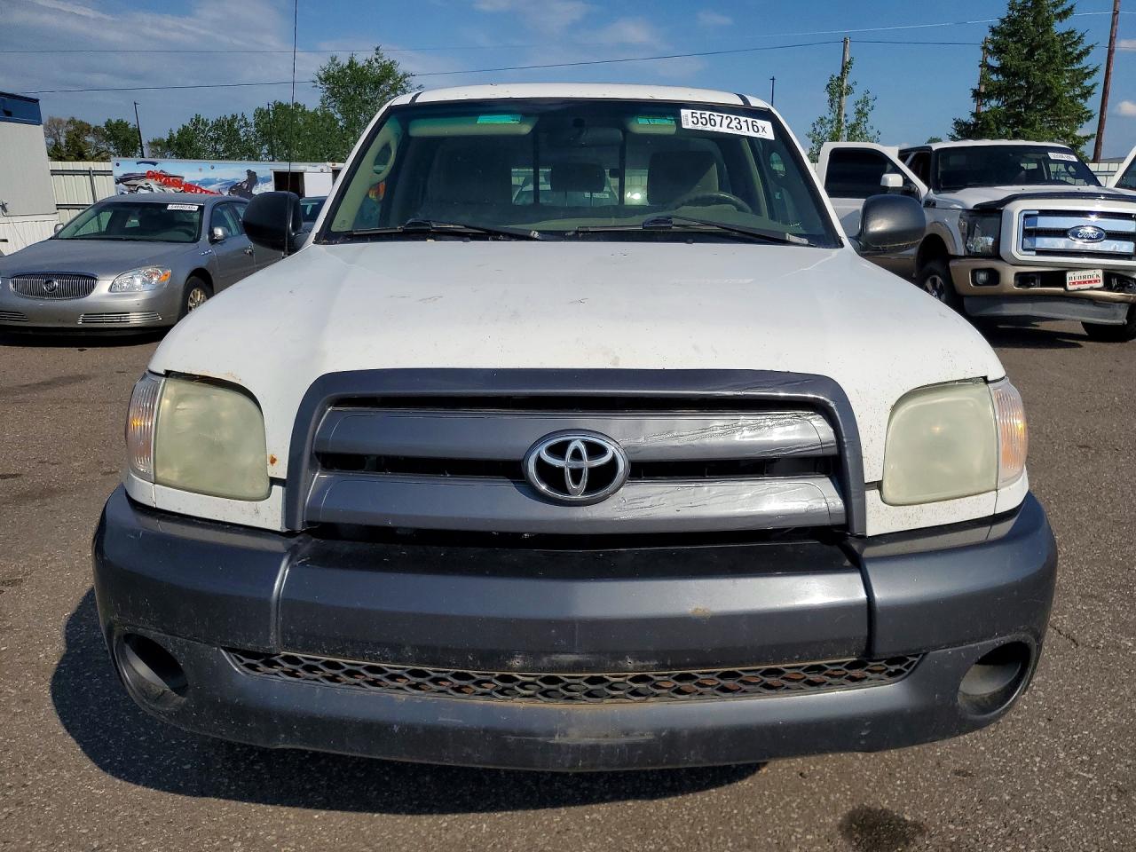 Toyota Tundra Base
